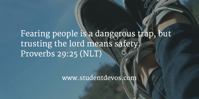 Spreuken 29 25 - fearing man a dangerous trap - StudentDeVos